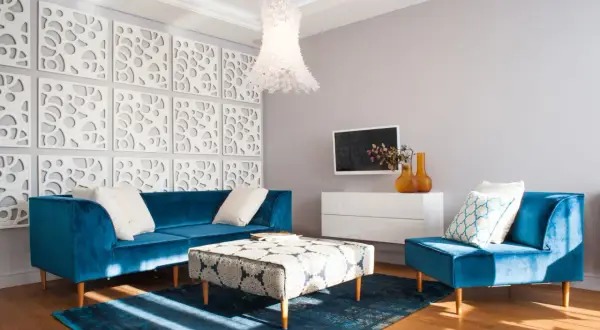 Jak udekorować ściany w salonie: 10 inspirujących pomysłów, które ożywią wnętrze